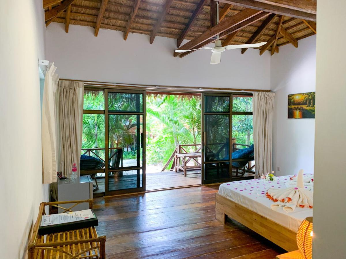 The One Resort Koh Rong Sanloem Exterior photo